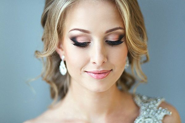 wedding makeup services in Prague