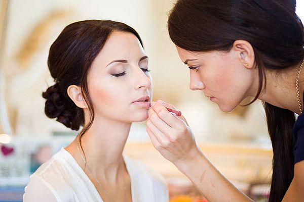 bridal makeup services in BEAUTYSHAPE salon Prague