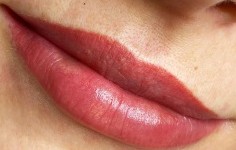 Po – permanentní make-up rtů